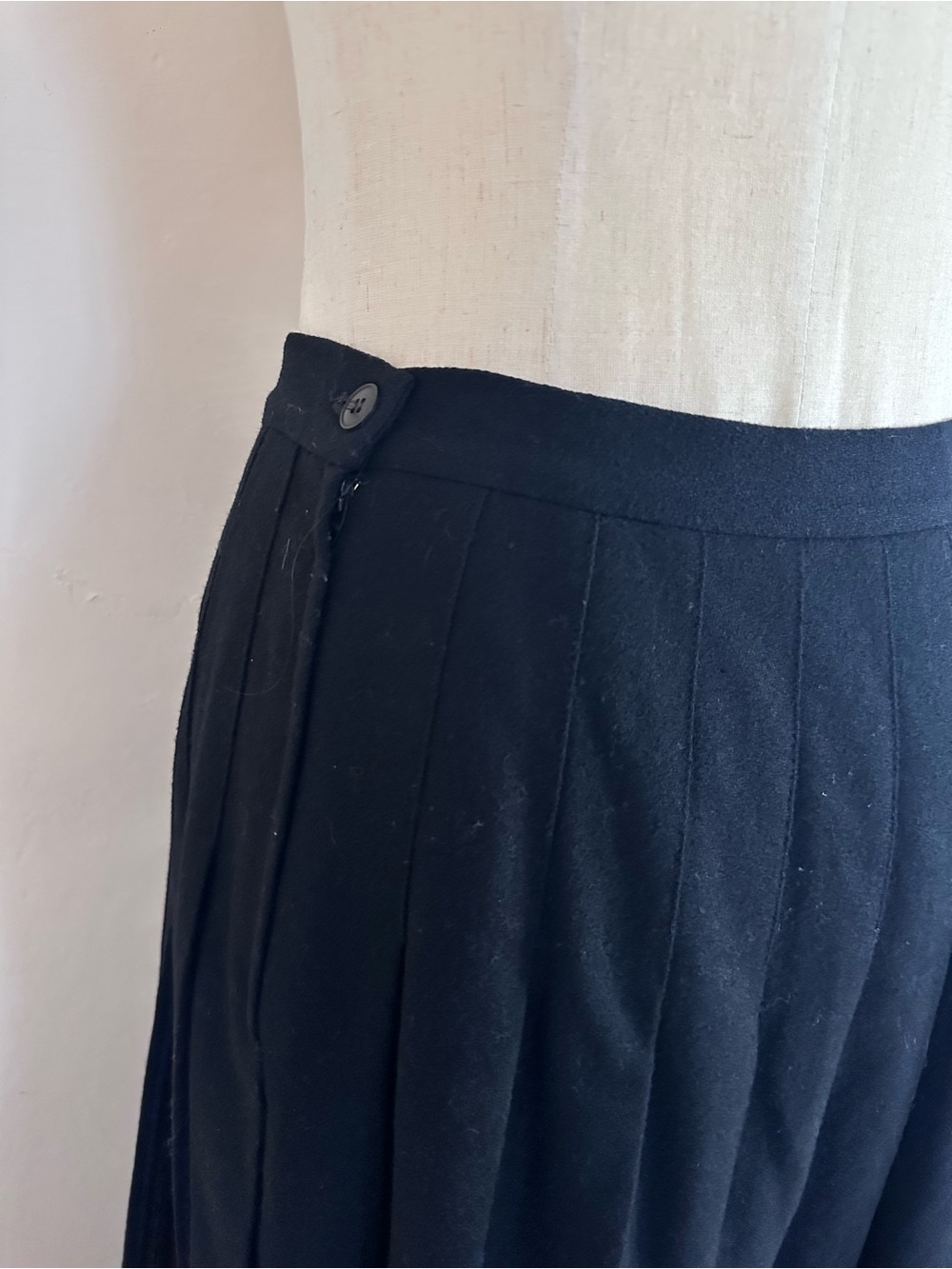 Pendleton Vintage Wool Pleated Skirt Women Size S 28” W Tartan Plaid Green Red - Picture 4 of 5